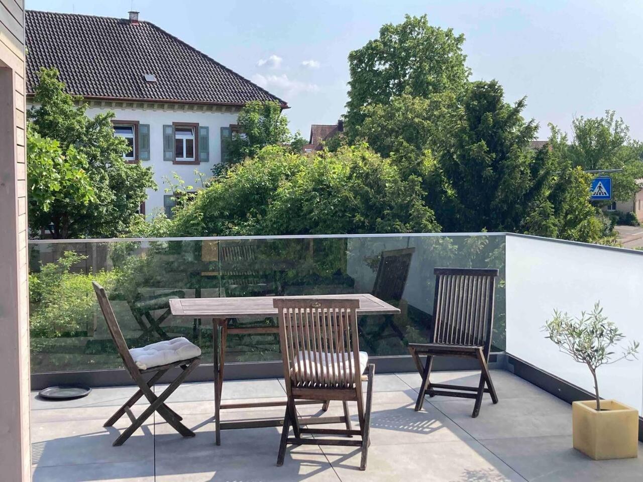 Апартаменты Neues Penthouse-Loft Mit Konuskarte Fuer Gratis Oepnv Ehrenkirchen Экстерьер фото